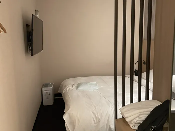 Apr 15