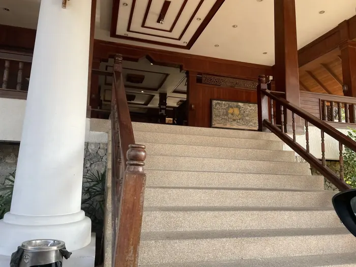 Apr 19